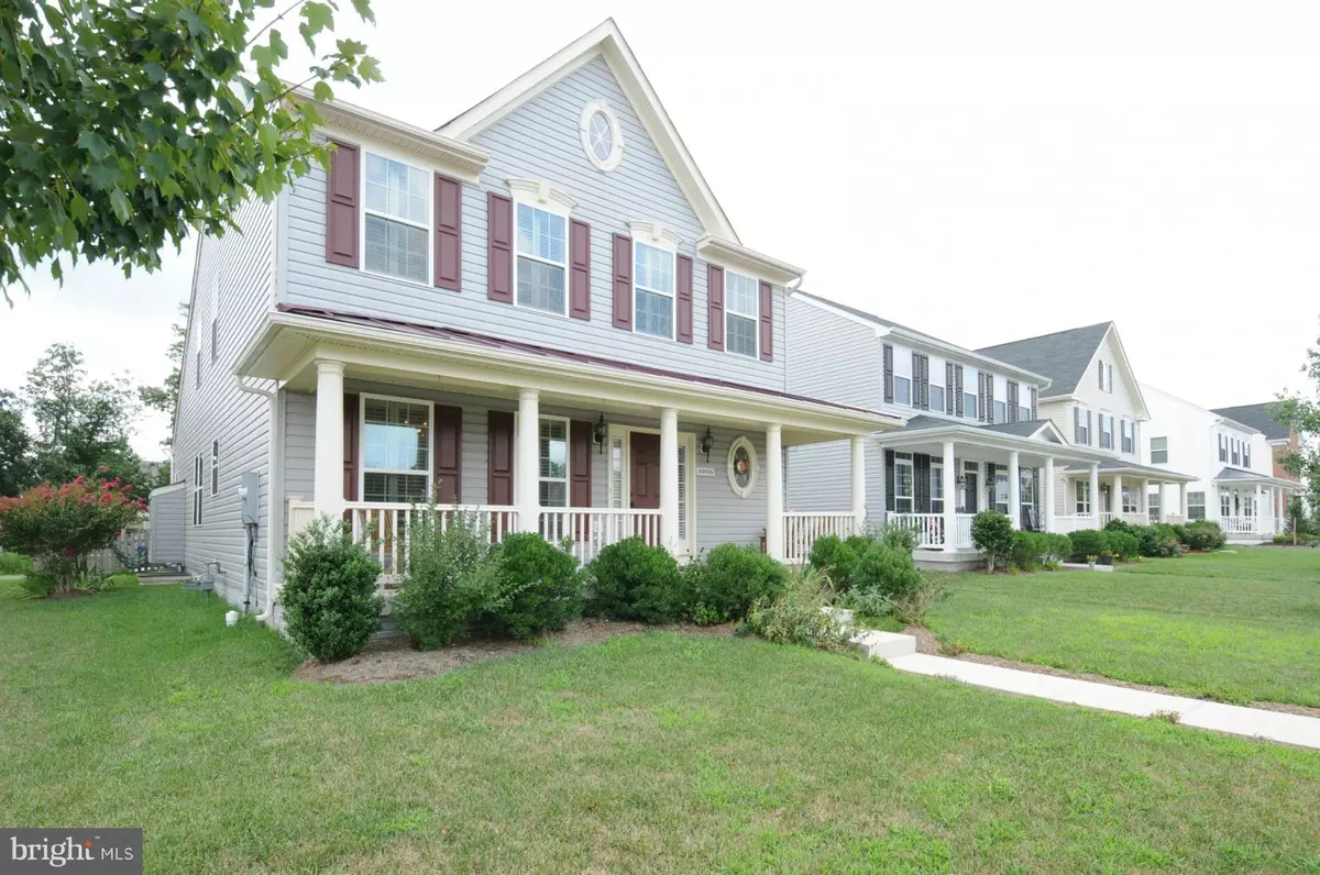 Chantilly, VA 20152,43006 TIPPMAN PL