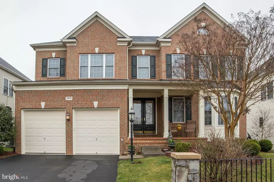 25730 VILLAGE DR, Chantilly, VA 20152