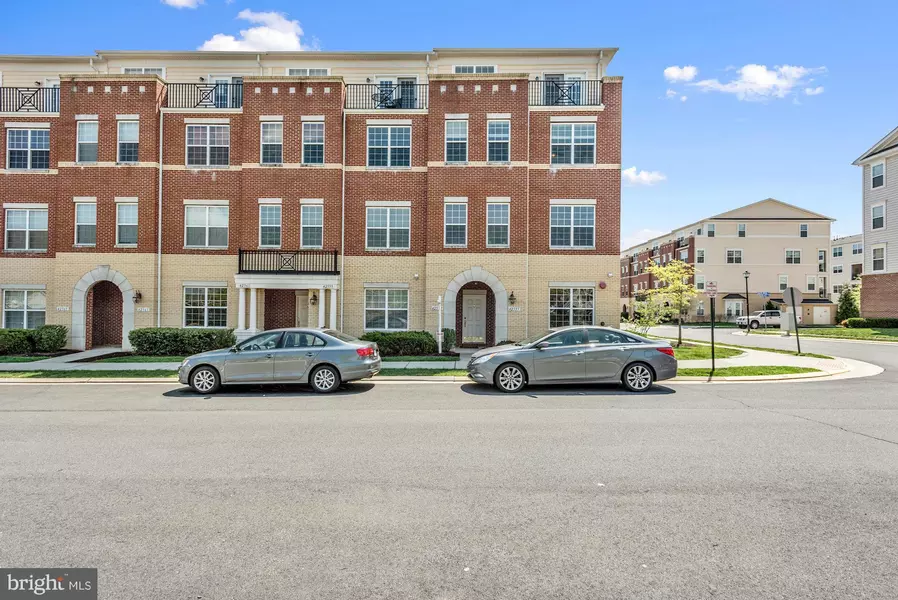 42557 HIGHGATE TER, Ashburn, VA 20148