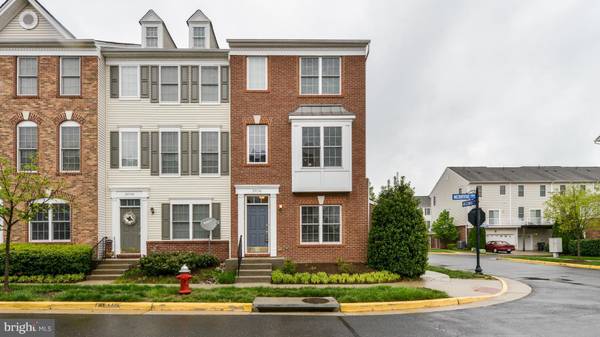 25136 MCBRYDE TER, Chantilly, VA 20152