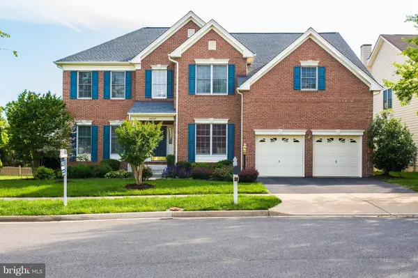 42527 LEWISTON DR, Chantilly, VA 20152