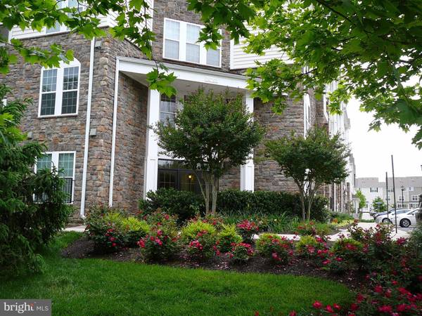 24701 BYRNE MEADOW SQ #108, Aldie, VA 20105