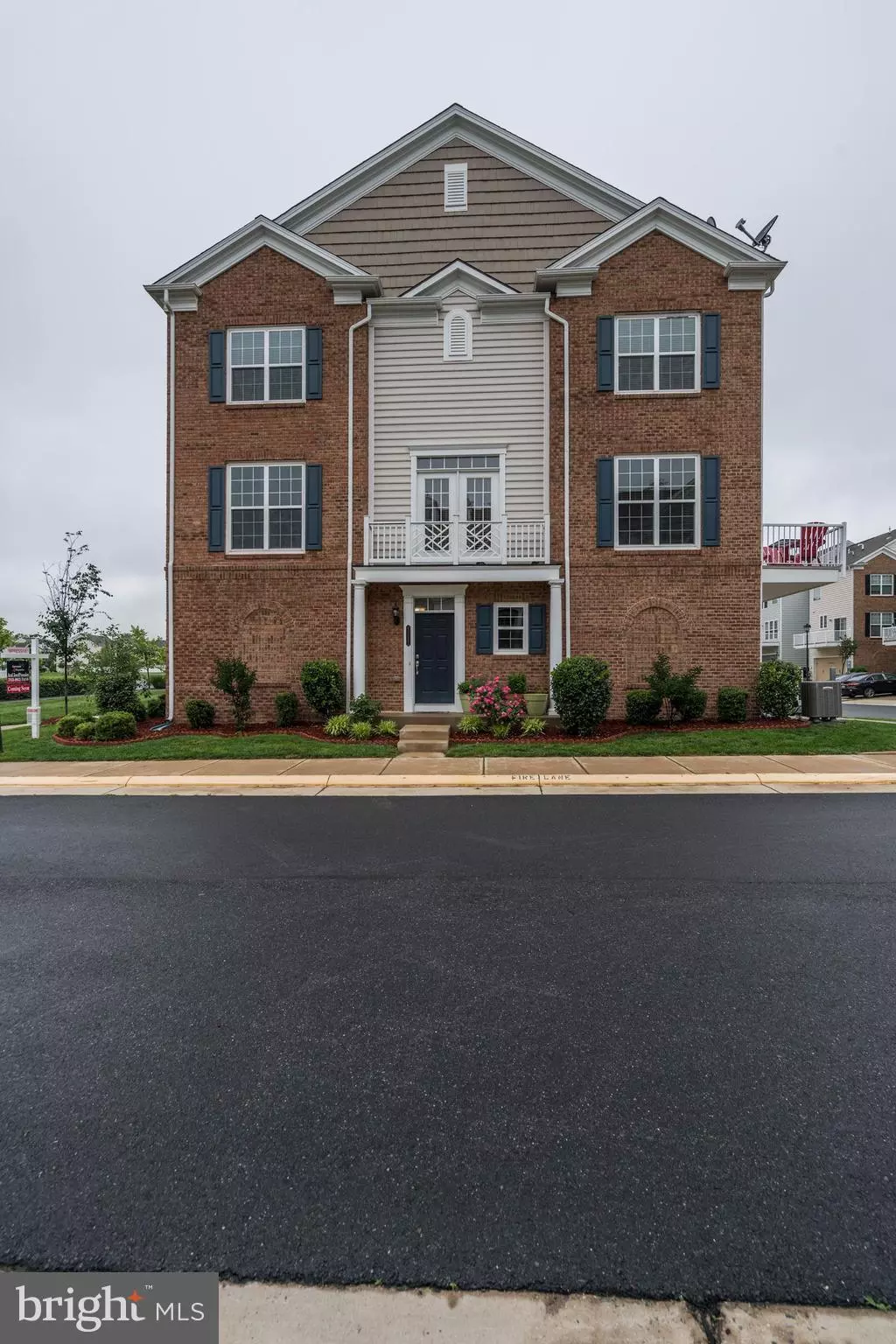 Chantilly, VA 20152,43597 TAYLOR TREE TER