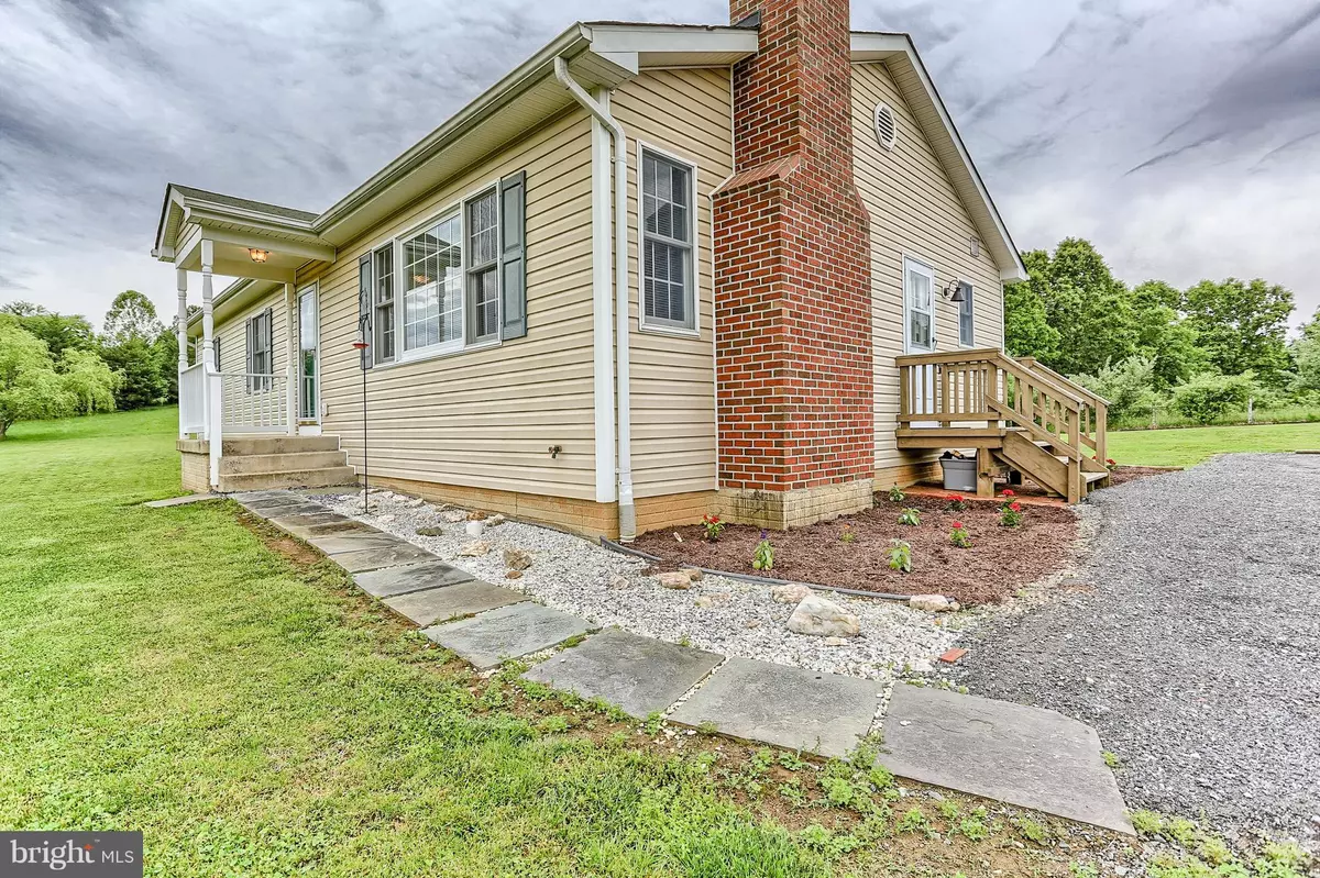 Lovettsville, VA 20180,11726 ARMISTEAD FILLER LN