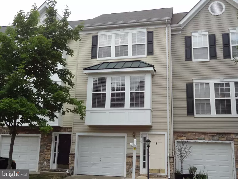 23147 BLACKTHORN SQ, Sterling, VA 20166