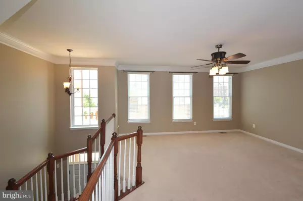 Chantilly, VA 20152,25625 AMERICA SQ