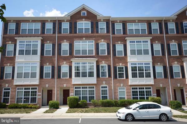 22806 FERNCREST TER #18M, Ashburn, VA 20148