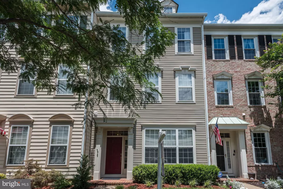 Chantilly, VA 20152,42836 CEDAR HEDGE ST