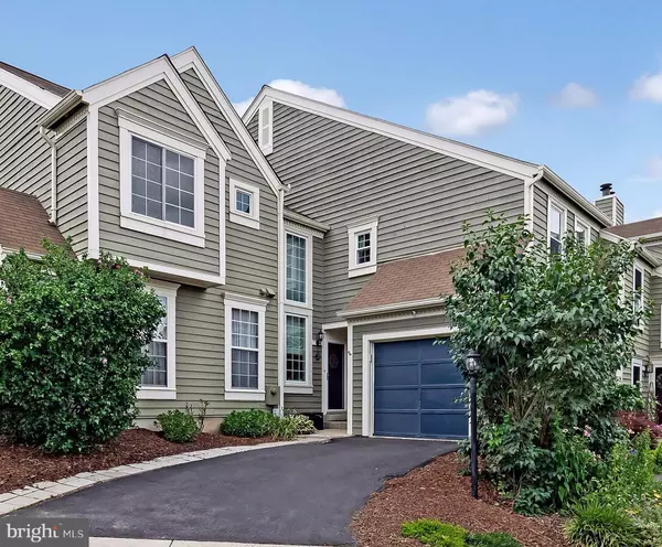 21195 VINELAND SQ, Ashburn, VA 20147