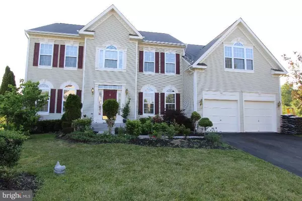 35736 ROUNDLEAF CT, Round Hill, VA 20141