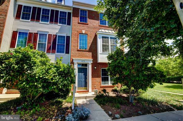 42792 CENTER ST, Chantilly, VA 20152