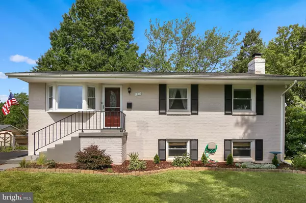 Sterling, VA 20164,1011 HOGA RD S