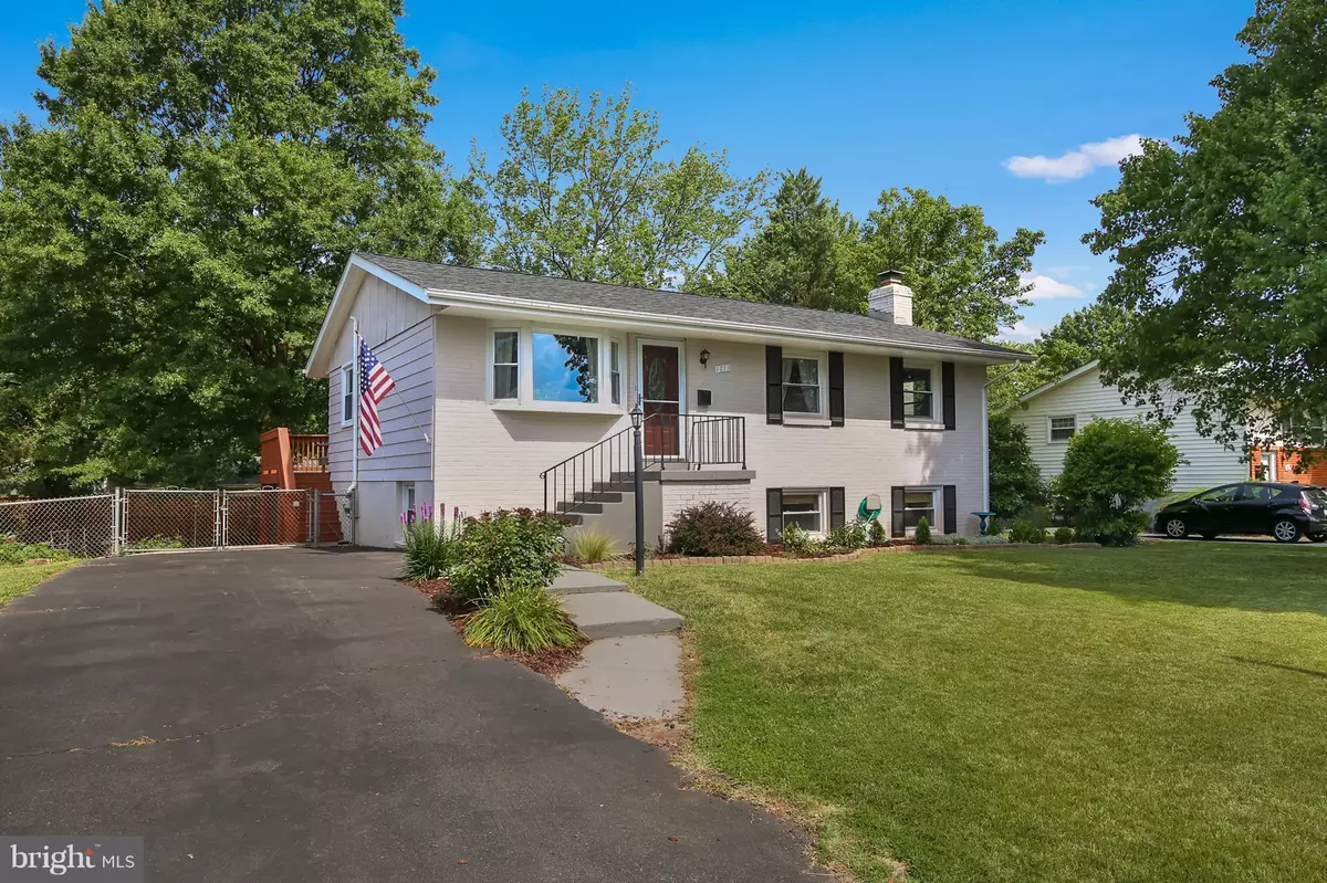 Sterling, VA 20164,1011 HOGA RD S