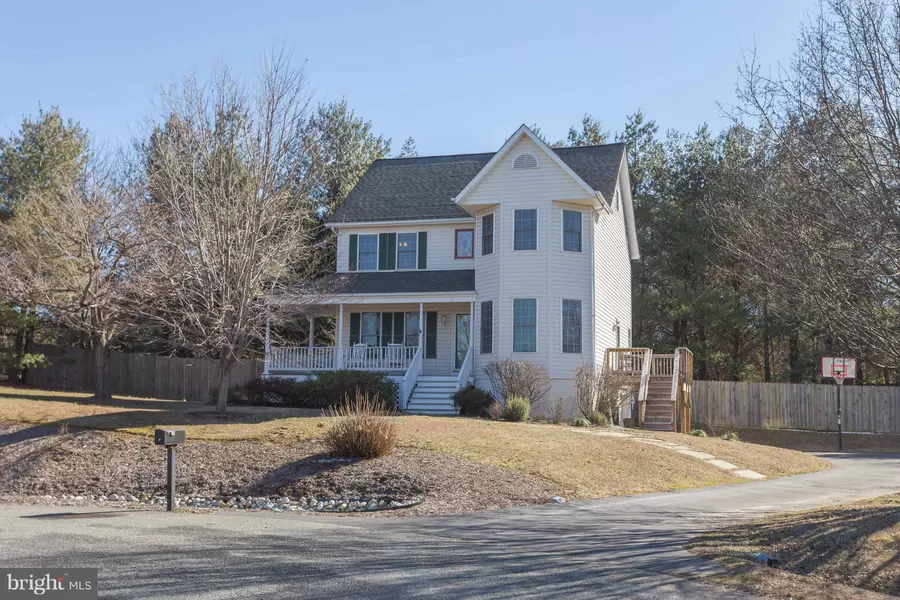 2 N. POINTE DR, Fredericksburg, VA 22405