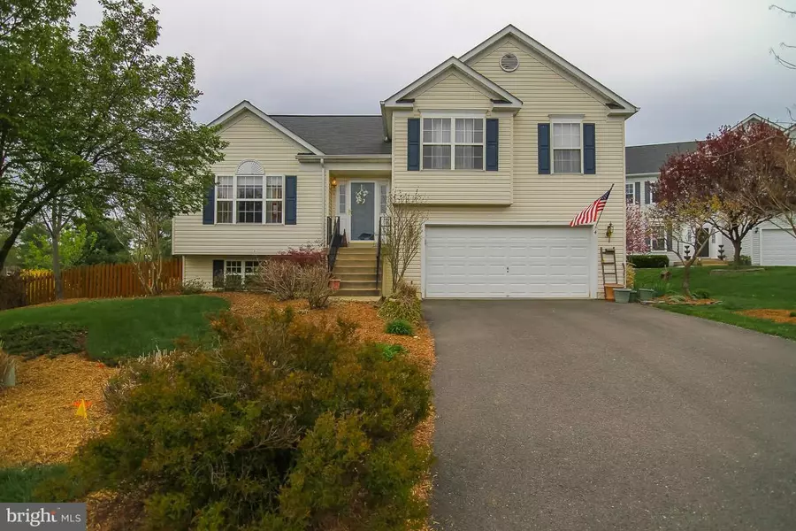 4 LITTLE FIELD DR, Fredericksburg, VA 22405