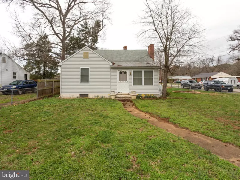 300 RUMFORD RD, Fredericksburg, VA 22405