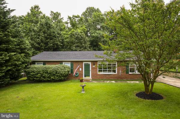 10 HICKORY RIDGE DR, Fredericksburg, VA 22405