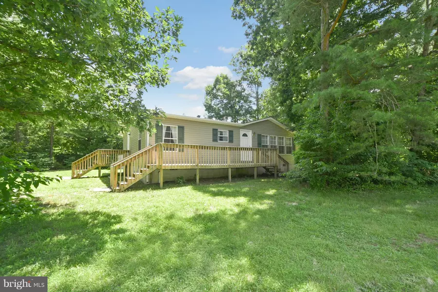 701 ASHBURY DR, Fredericksburg, VA 22405