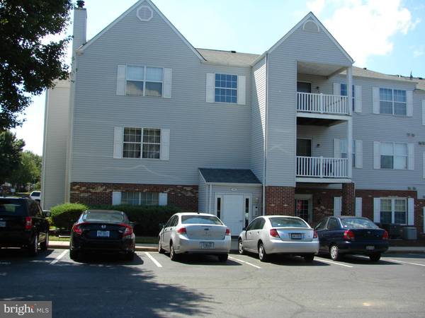 300 GROSVENOR LN #2, Stafford, VA 22556