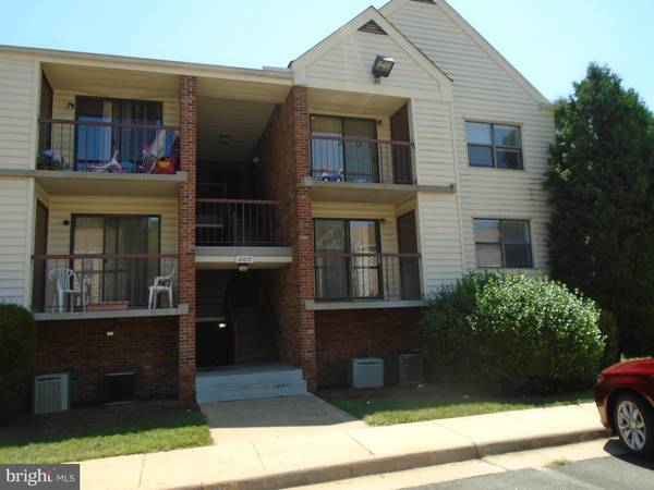 200 CHESTERFIELD LN #201, Stafford, VA 22556