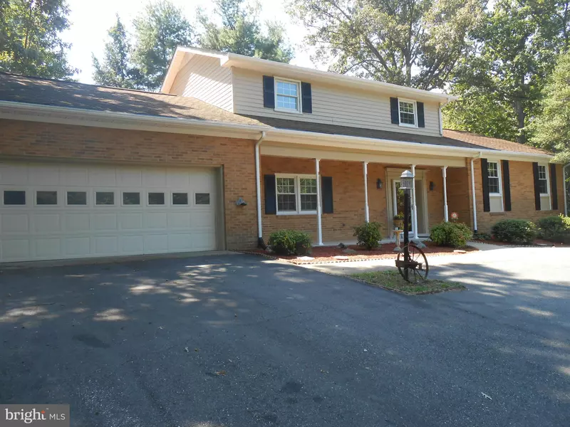 11 RIDGEMORE CIR, Fredericksburg, VA 22405