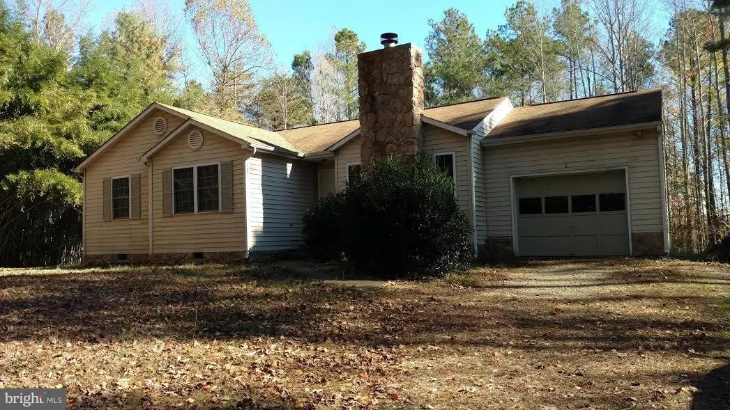 2 COUNTRYSIDE DR, Fredericksburg, VA 22406