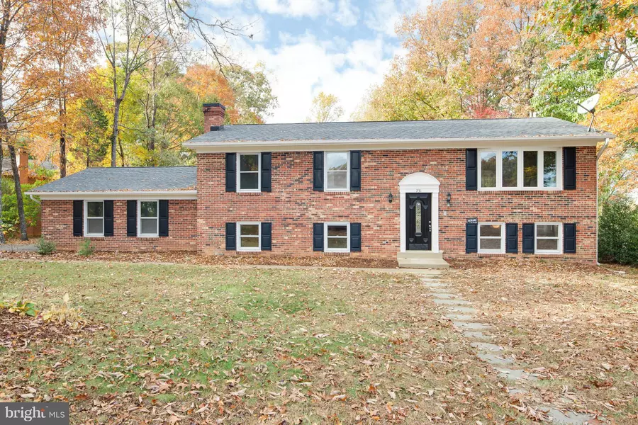 231 POPLAR RD, Fredericksburg, VA 22406