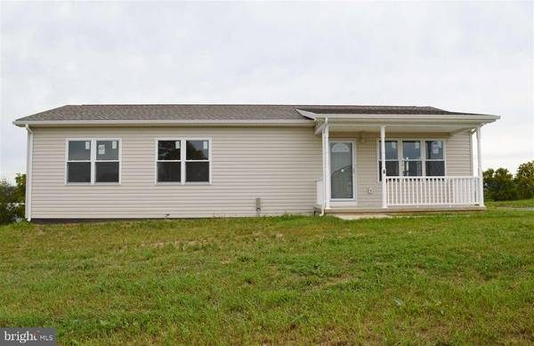 6 WALLEYE DR, Shippensburg, PA 17257