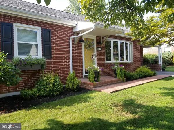 47 DENLINGER AVE, Strasburg, PA 17579