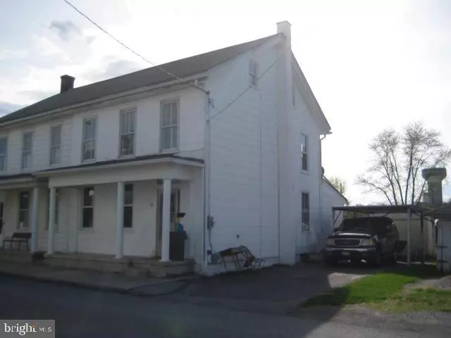 139 N MECHANIC ST, Fredericksburg, PA 17026