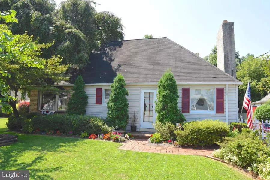 44 W LINCOLN AVE, Lititz, PA 17543