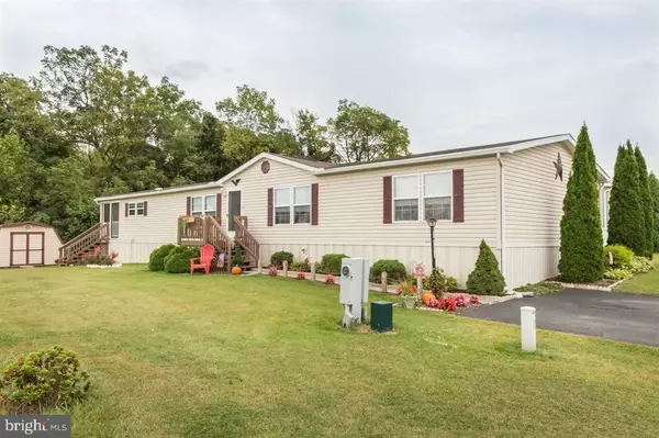 40 EAGLE DR, Hanover, PA 17331