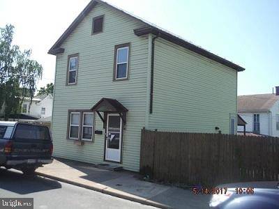 21 OAK ST, Lewistown, PA 17044