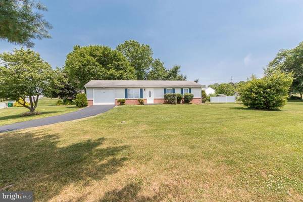 656 KRAYBILL CHURCH RD, Mount Joy, PA 17552