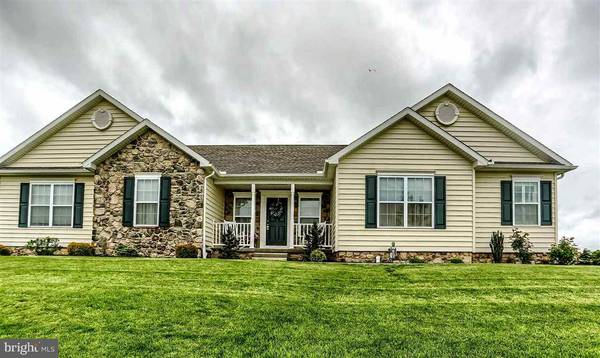 44 TYLER DR, Hanover, PA 17331