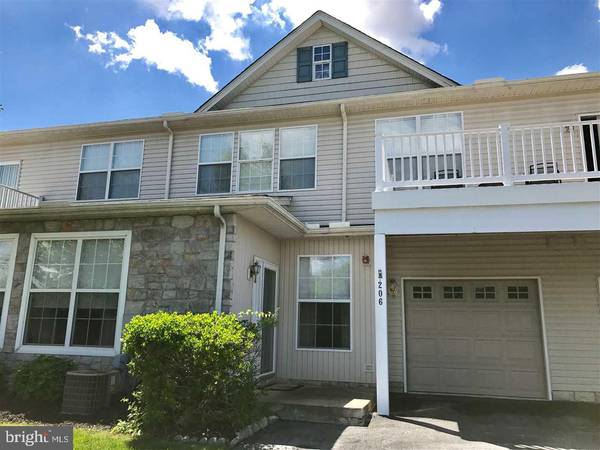 206 N MARSHVIEW RD, Stewartstown, PA 17363