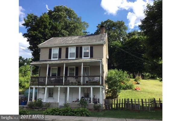 42 S MAIN ST, New Freedom, PA 17349