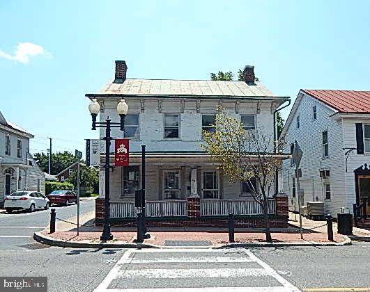 44 E MAIN ST, Annville, PA 17003