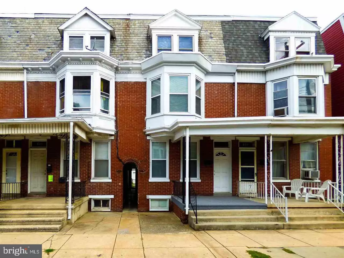 York, PA 17403,827 E PHILADELPHIA ST