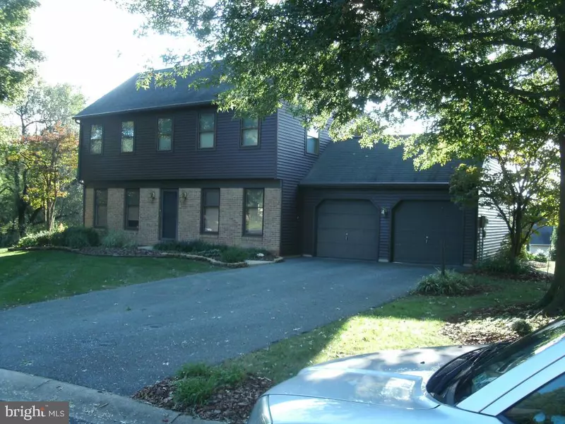 110 RIDINGS WAY, Lancaster, PA 17601