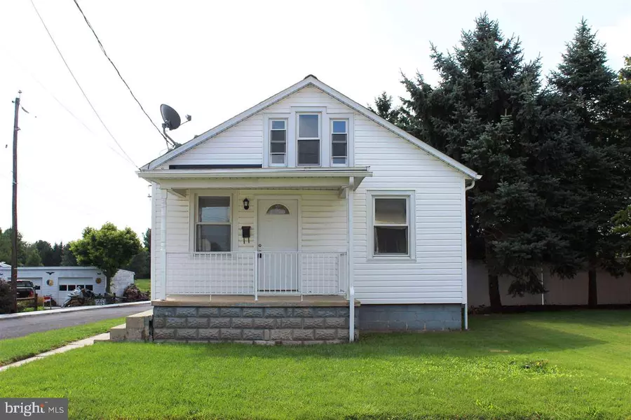 142 SOUTH ST, Mcsherrystown, PA 17344