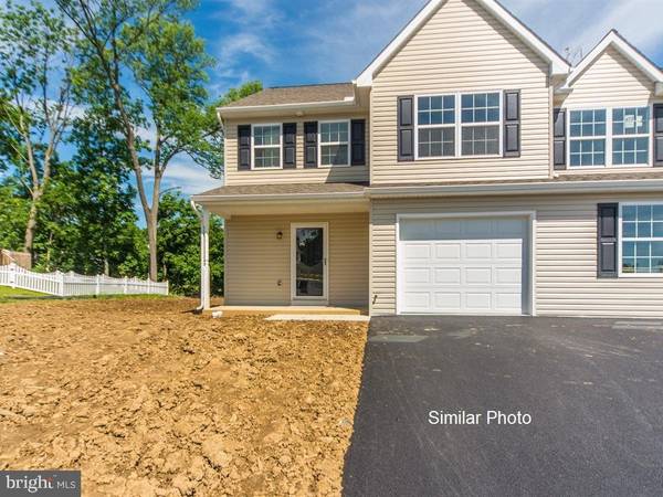 265 WILDFLOWER DR, East Earl, PA 17519