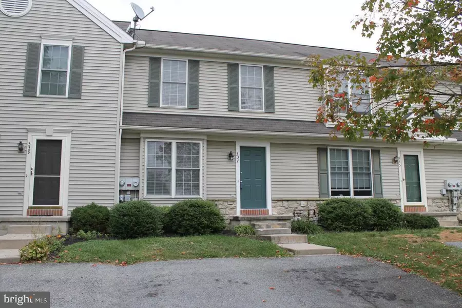 337 BANYAN CIRCLE DR, Lancaster, PA 17603