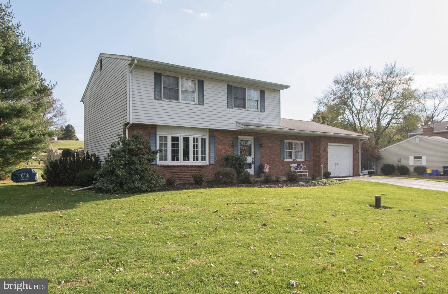 16 SHEFFIELD DR, Dillsburg, PA 17019