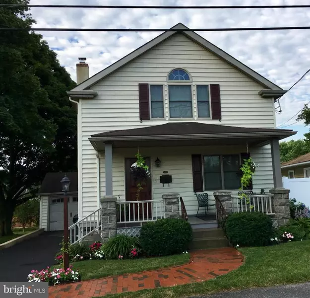 1732 TEMPLE AVE, Lancaster, PA 17603