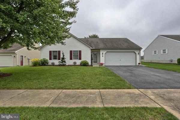 5 LAKEVIEW DR, Myerstown, PA 17067