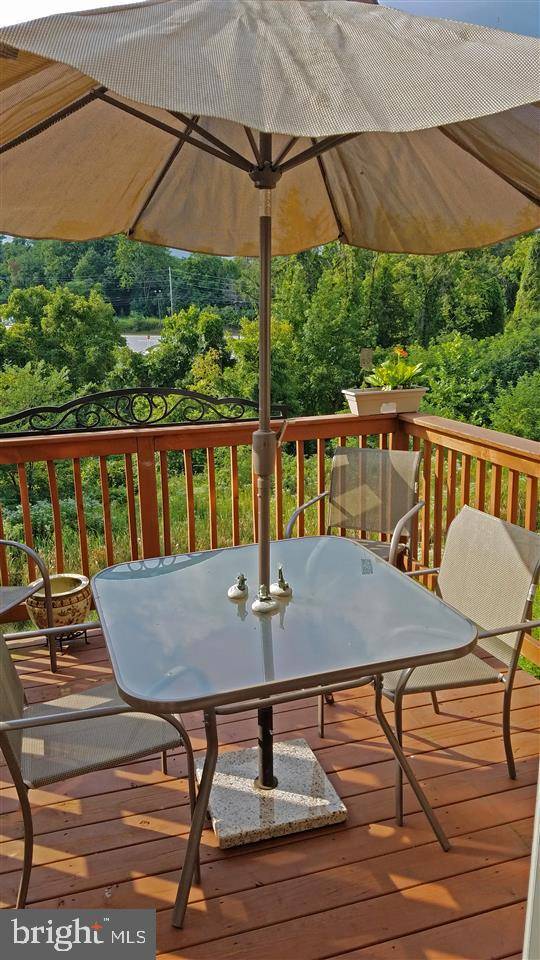 New Cumberland, PA 17070,349 WEATHERSTONE DR