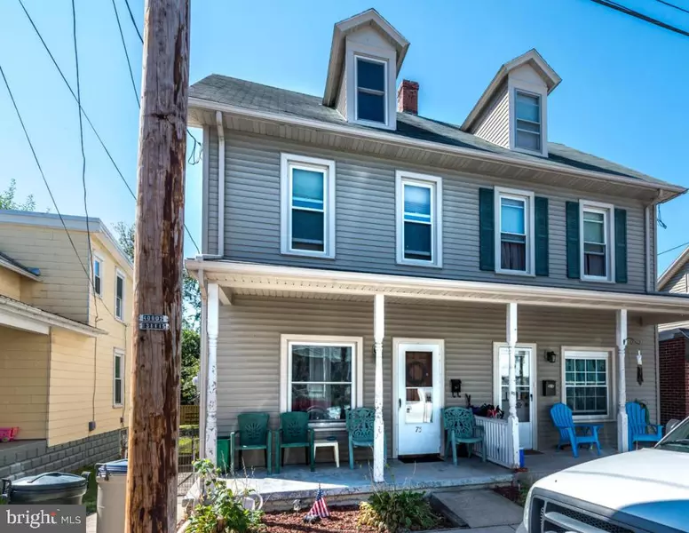 75 E FRANKLIN ST, Ephrata, PA 17522