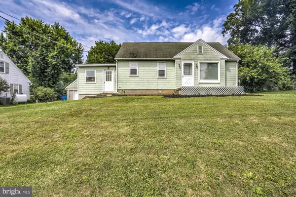 Willow Street, PA 17584,184 PEACH BOTTOM RD