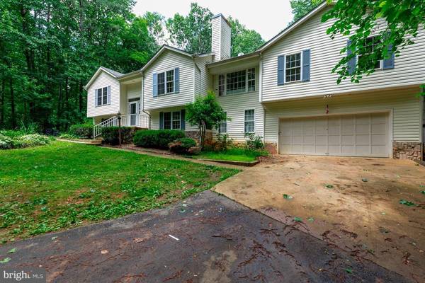 6 ARTILLERY DR, Fredericksburg, VA 22406